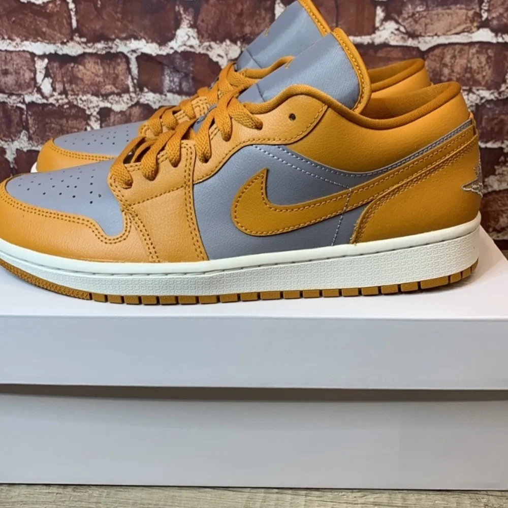 Woman’s Nike air Jordan 1 low yellow gray basketball fashion tennis shoess